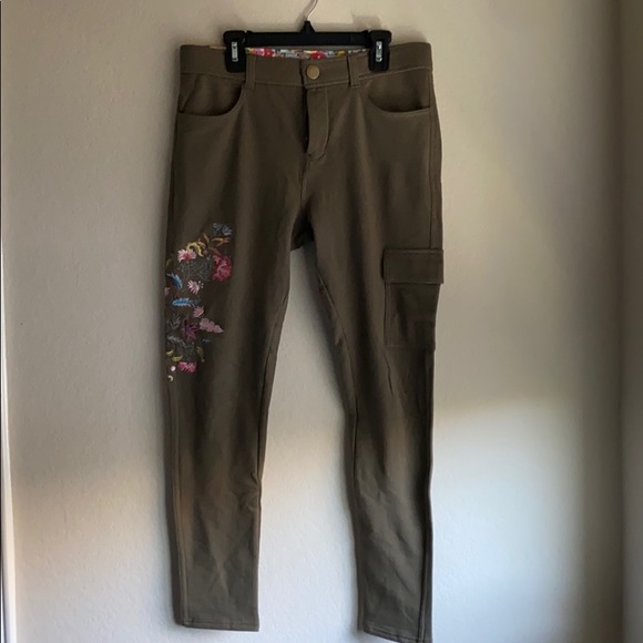 Matilda Jane Pants - Matilda Jane Women’s Embroidered Leggings